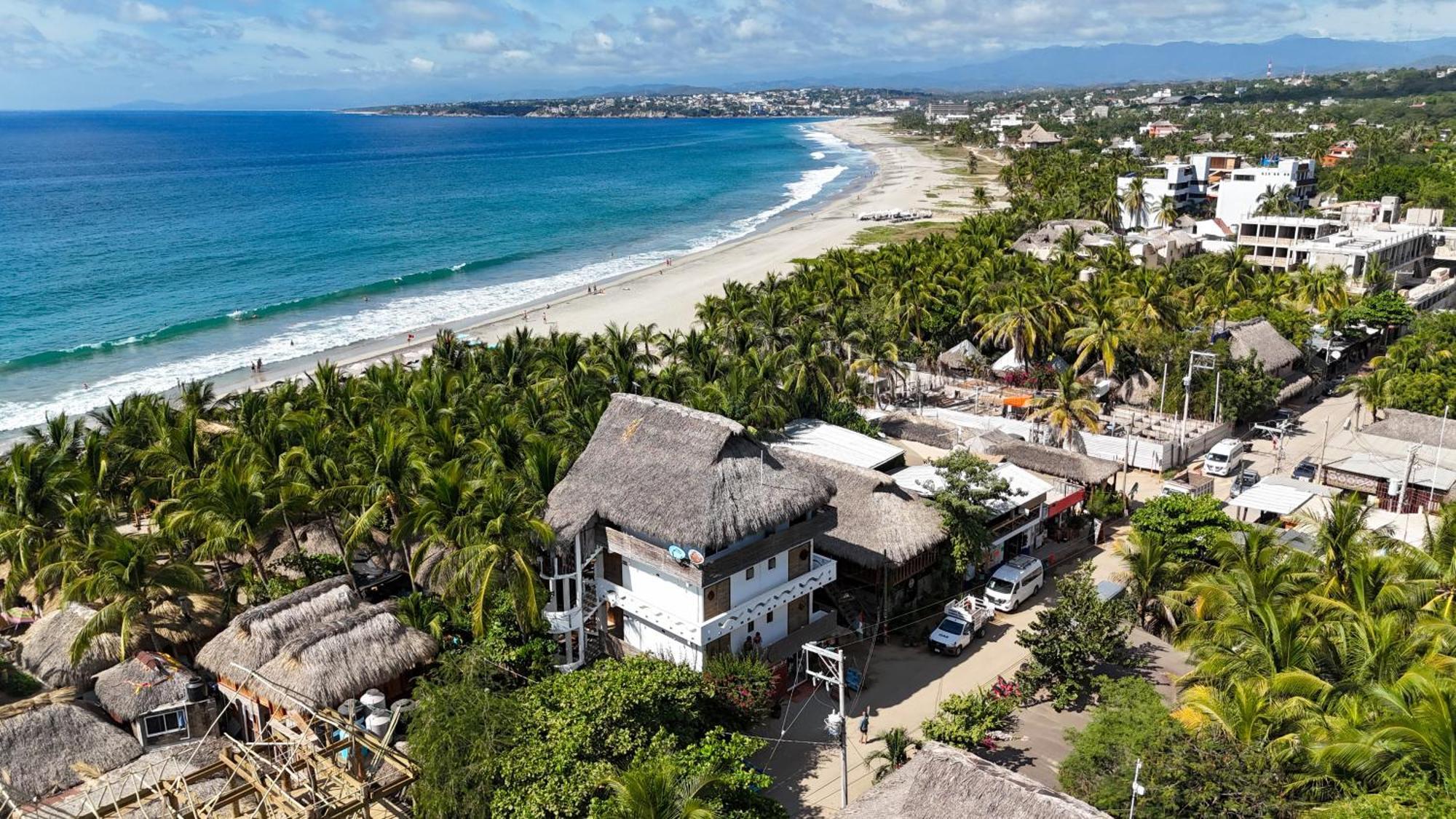 Bikini Beach House Hotel Puerto Escondido  Exterior photo